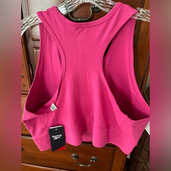 NWT Reebok crop top - Picture 3 of 3